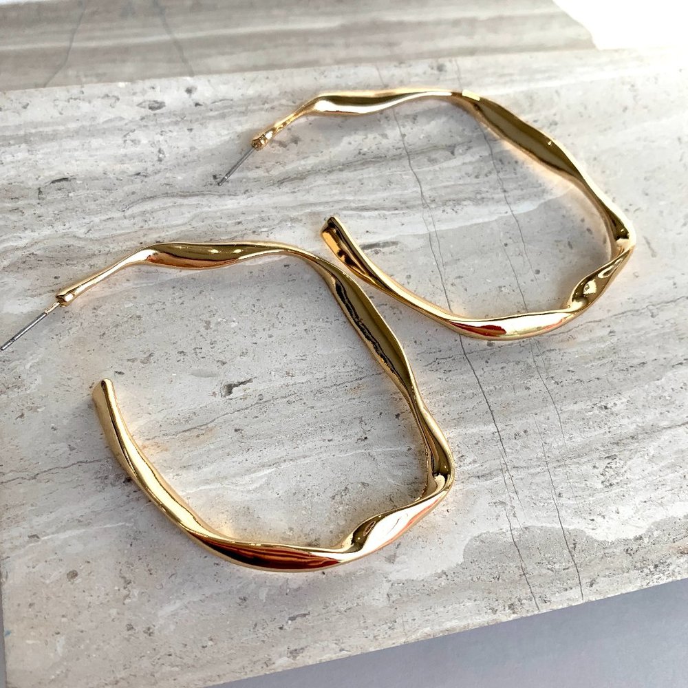 New ~ Anthropologie Organic Twist Gold Hoop Earrings